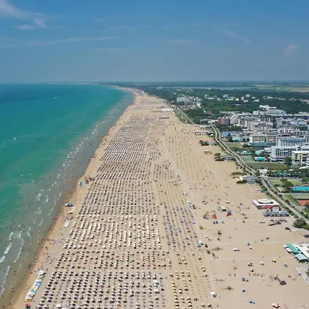 Cozy 250 Metres From The Bibione