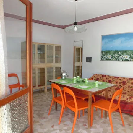 Cozy 250 Metres From The Appartement *